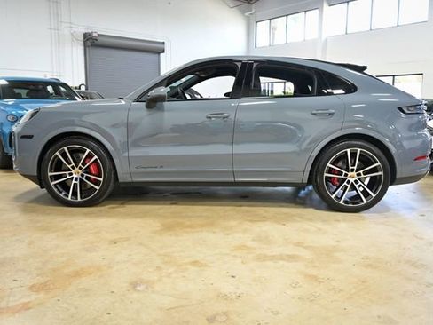Used 2025 Porsche Cayenne S image 7