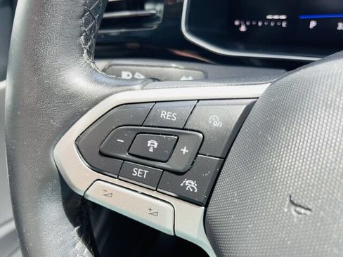 Used 2025 Volkswagen Jetta Sport FWD image 20