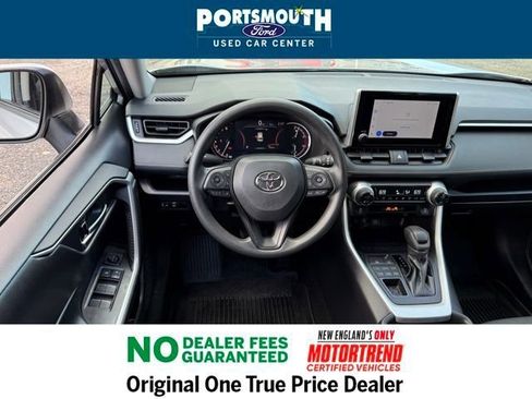 Used 2024 Toyota RAV4 XLE image 8