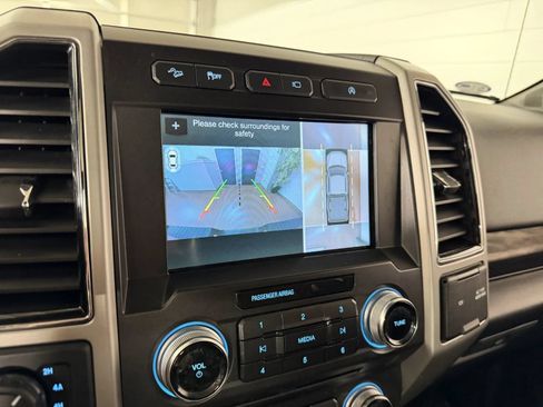 Used 2018 Ford F150 Lariat w/ Equipment Group 502A Luxury AWD/4WD image 27