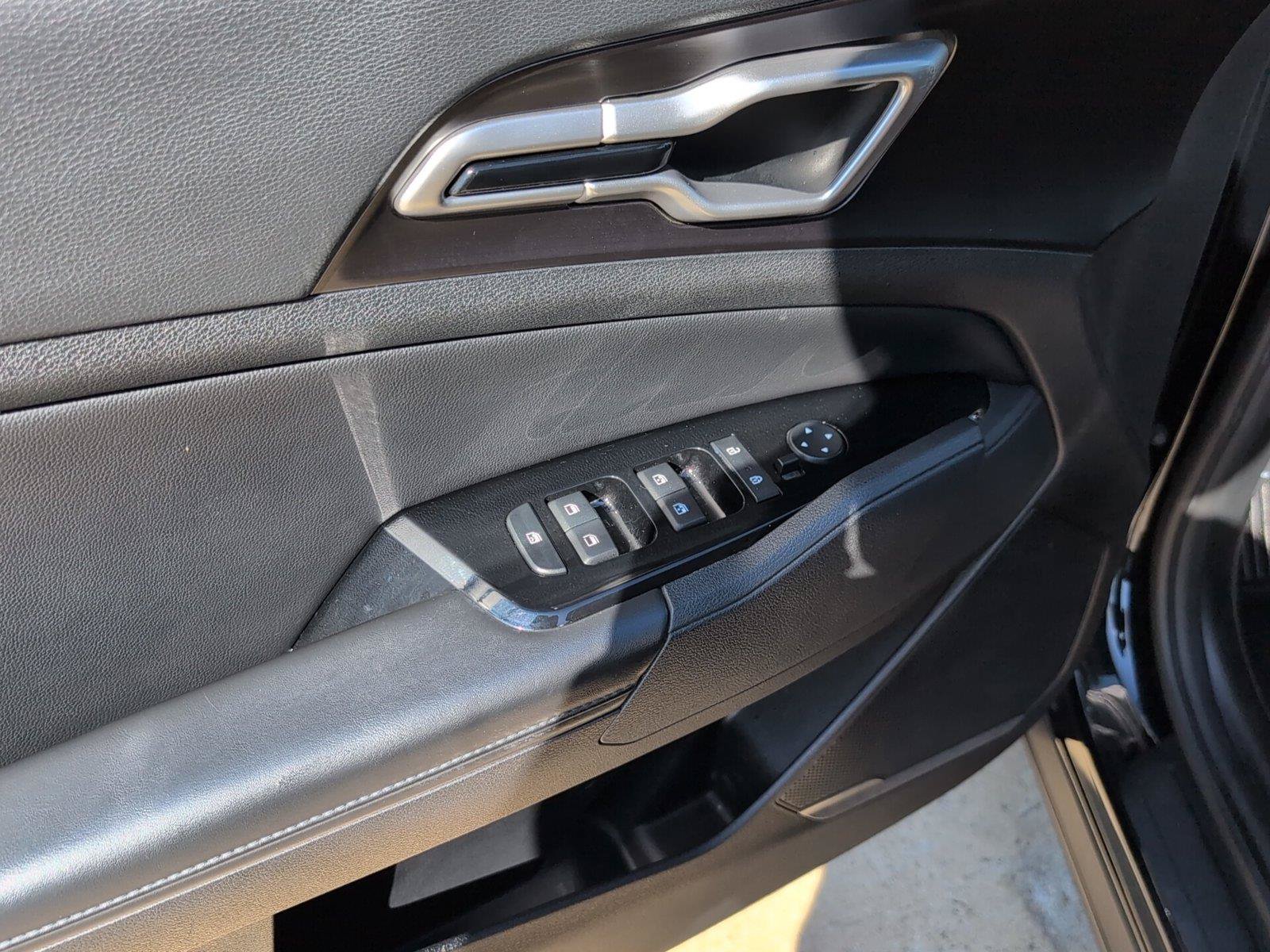 Used 2024 Kia Sportage EX FWD image 14