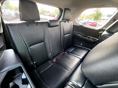 Used 2025 Toyota Grand Highlander FWD image 27
