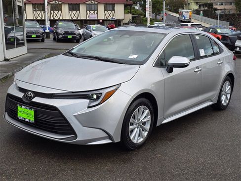 New 2026 Toyota Corolla XLE image 4