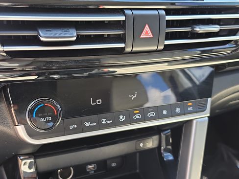 Certified 2021 Kia Seltos EX AWD/4WD image 26