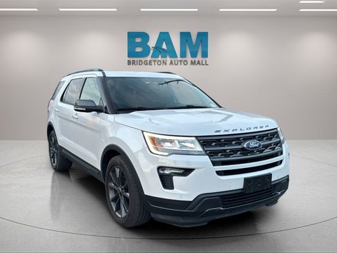 Used 2018 Ford Explorer XLT w/ Equipment Group 202A image 1