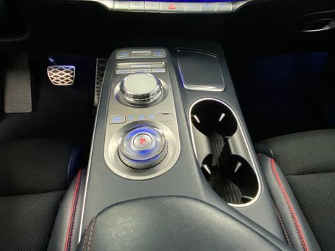 Used 2023 Genesis GV70 2.5T w/ Sport Prestige Package image 30