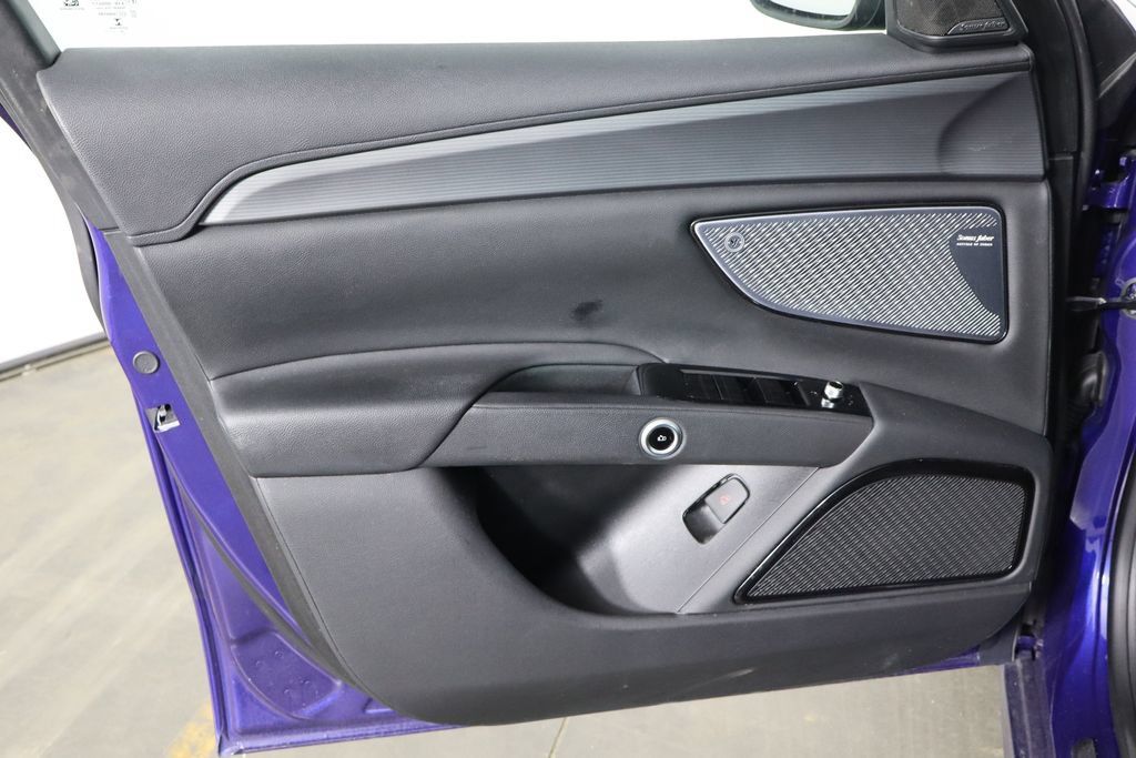 Used 2023 Maserati Grecale GT AWD/4WD image 18