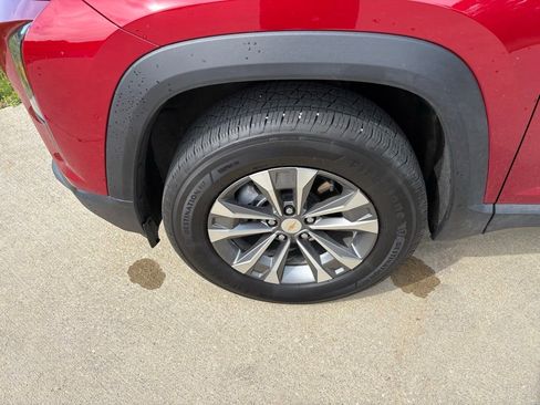 New 2026 Chevrolet Equinox LT w/ Convenience Package II FWD image 52
