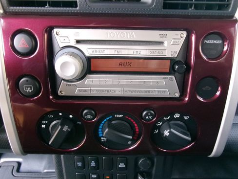 Used 2007 Toyota FJ Cruiser 2WD image 47