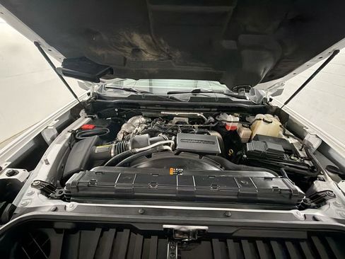 Used 2024 Chevrolet Silverado 2500 LT AWD/4WD image 29