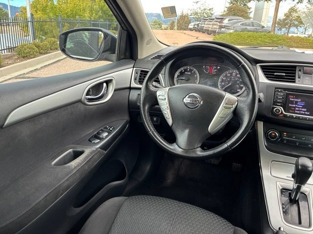 Used 2015 Nissan Sentra SR FWD image 25
