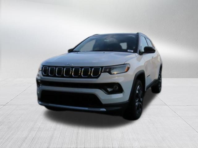 Used 2022 Jeep Compass Limited AWD/4WD image 7