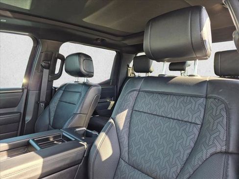 Used 2025 Toyota Tundra Limited AWD/4WD image 24