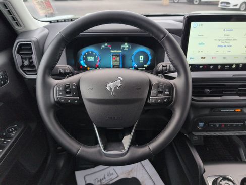 Used 2025 Ford Bronco Sport Badlands image 23