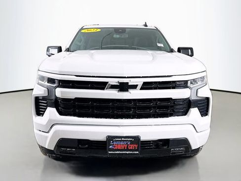 Used 2023 Chevrolet Silverado 1500 RST w/ Convenience Package II image 2