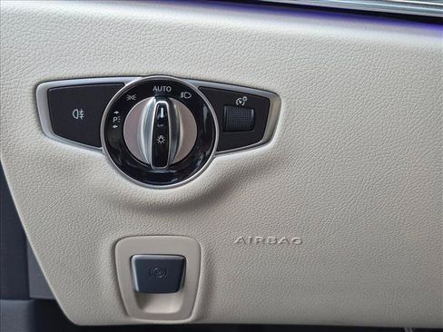 Used 2021 Mercedes-Benz E 350 Sedan image 11