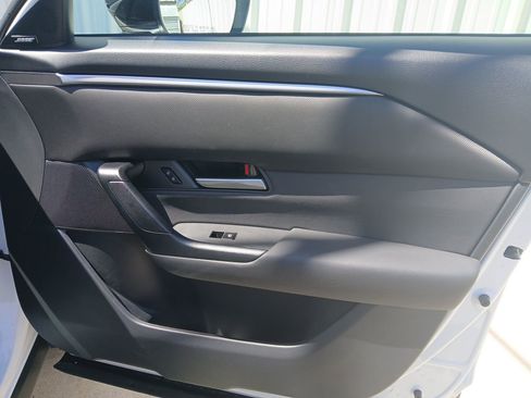 Certified 2025 MAZDA CX-50 AWD 2.5 S w/ Premium Package image 19