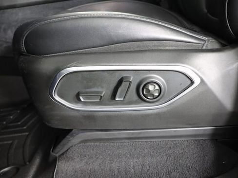 Used 2024 Jeep Wagoneer Series II AWD/4WD image 40