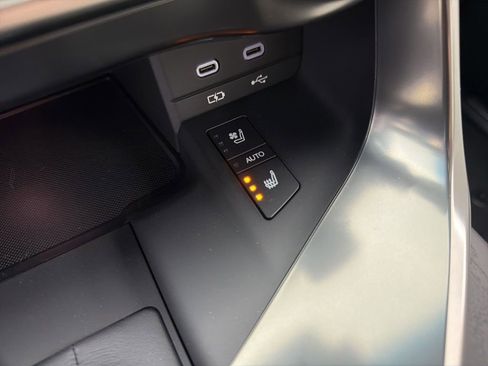 New 2026 Lexus LX 600 4WD w/ Luxury Package image 16