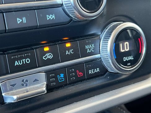 Used 2024 Ford Expedition Max XLT RWD image 31