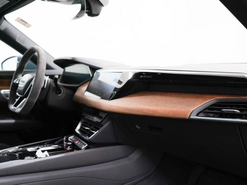 Used 2023 Audi e-tron GT Premium Plus AWD/4WD image 30