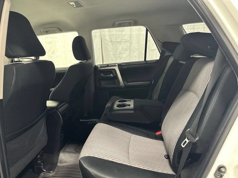 Used 2015 Toyota 4Runner SR5 AWD/4WD image 43