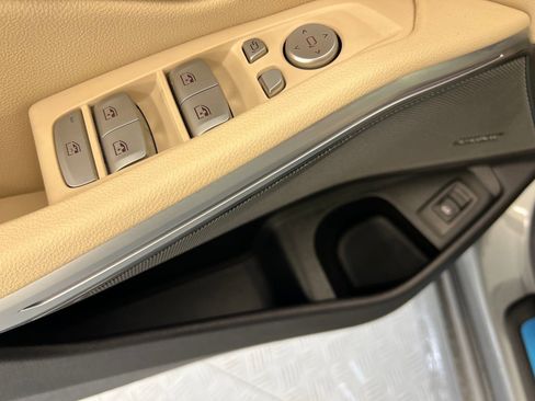 Used 2025 BMW 330i xDrive Sedan AWD/4WD image 22