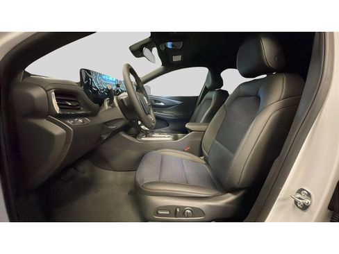 New 2026 Buick Envista Preferred w/ Convenience I Package FWD image 11