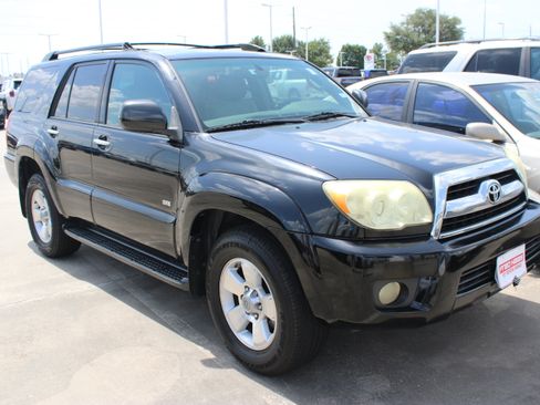 Used 2007 Toyota 4Runner SR5 RWD image 2