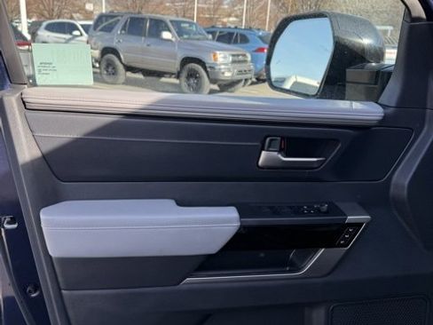 Used 2025 Toyota Tundra Limited image 12