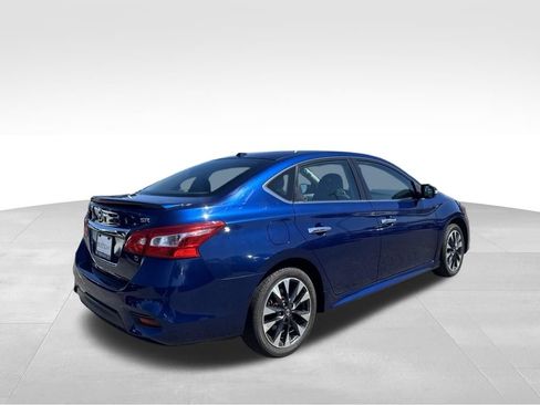 Used 2019 Nissan Sentra SR FWD image 7