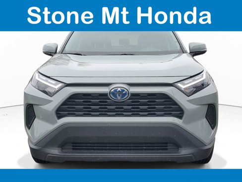 Used 2022 Toyota RAV4 XLE image 2