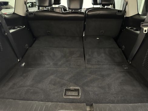 Used 2020 Nissan Armada SL w/ Premium Package image 90