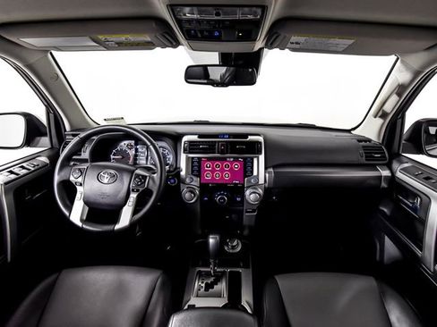 Used 2022 Toyota 4Runner SR5 Premium AWD/4WD image 3
