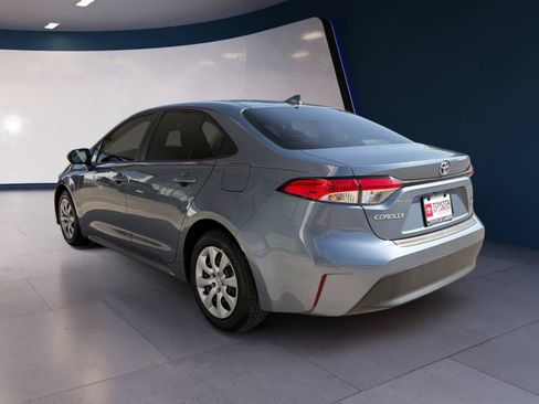 Used 2025 Toyota Corolla LE FWD image 3