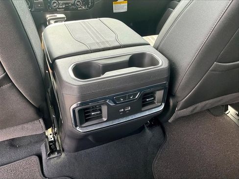 Used 2025 Chevrolet Silverado 1500 High Country w/ Technology Package RWD image 24