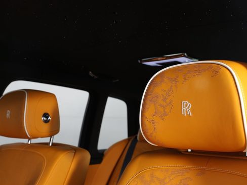 Certified 2025 Rolls-Royce Cullinan AWD/4WD image 34