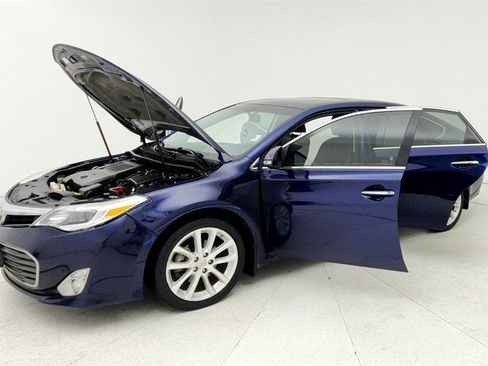 Used 2013 Toyota Avalon XLE Touring image 11