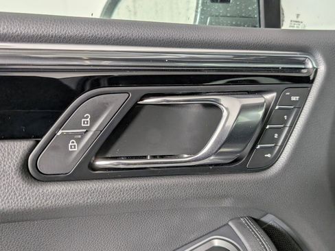 New 2026 Porsche Macan Turbo image 27