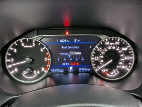 Used 2024 Nissan Altima 2.5 SV FWD image 26
