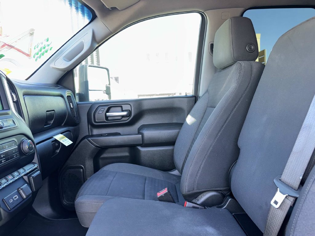 Used 2022 Chevrolet Silverado 2500 Custom w/ Custom Value Package AWD/4WD image 14
