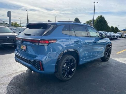 New 2026 Volkswagen Tiguan SE R-Line image 9