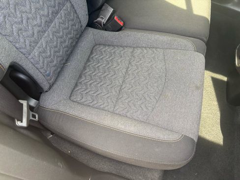 Used 2024 Chevrolet Equinox LT FWD image 46