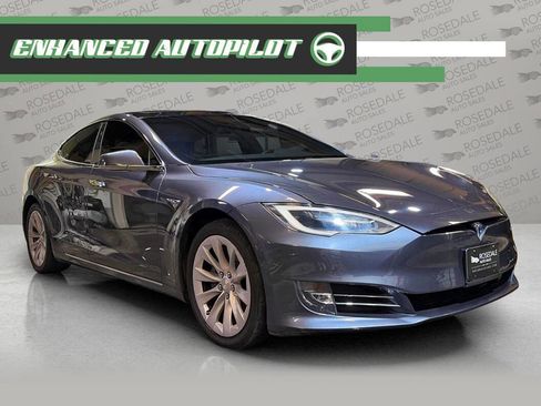 Used 2018 Tesla Model S 75D image 1