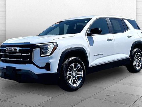 Used 2025 GMC Terrain Elevation AWD/4WD image 3