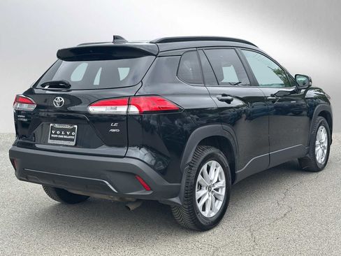 Used 2022 Toyota Corolla Cross LE AWD/4WD image 3
