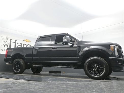 Used 2019 Ford F250 Lariat image 2