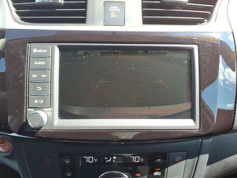 Used 2019 Nissan Sentra SV FWD image 22