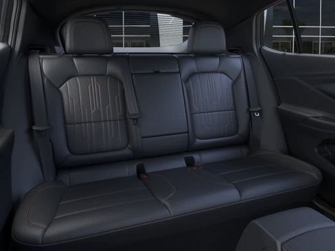 New 2026 Buick Envista Avenir FWD image 17