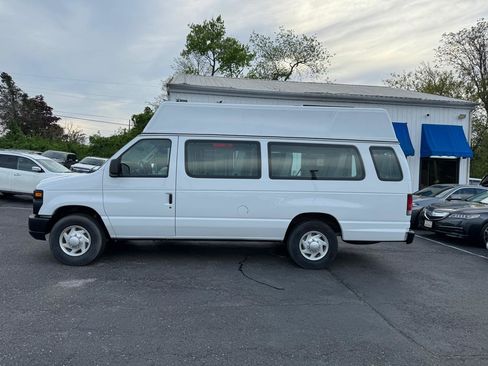 Used 2009 Ford E-250 and Econoline 250 Extended RWD image 8